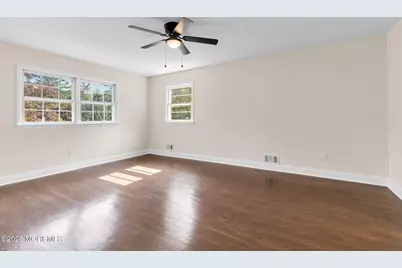 420 W Union Hill Road, Morganville, NJ 07751 - Photo 33