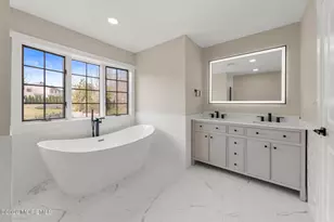 97 Windsor Dr, Eatontown, NJ 07724 - Photo 27