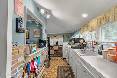 850 Arnold Avenue, Point Pleasant, NJ 08742 - Photo 9