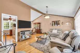 4 Marc St, Hazlet Township, NJ 07730 - Photo 13