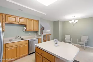 28 Abby Road, Farmingdale, NJ 07727 - Photo 7