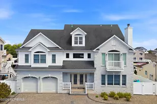 17 Lagoon Dr W, Toms River Township, NJ 08753 - Photo 3