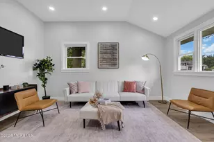 11 Pleasant Valley Dr, Woodbury, NJ 08096 - Photo 5