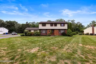 22 Clearview Dr, Tinton Falls, NJ 07724 - Photo 1