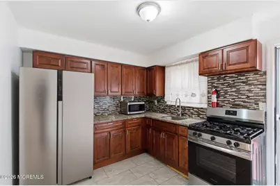 8 Van Nostrand Avenue, Jersey City, NJ 07305 - Photo 5