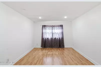 8 Van Nostrand Avenue, Jersey City, NJ 07305 - Photo 13