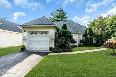 13 Jasmine Lane, Freehold, NJ 07728 - Photo 3