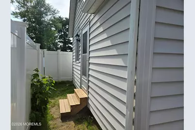 32 Sycamore Avenue, North Middletown, NJ 07748 - Photo 23