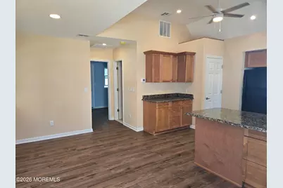 32 Sycamore Avenue, North Middletown, NJ 07748 - Photo 9