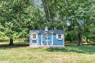 23 Seedling Dr, Colts Neck Township, NJ 07722 - Photo 5