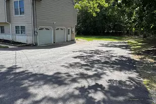 21 Sylvan Blvd, Howell Township, NJ 07731 - Photo 9