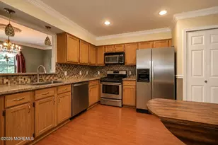 170 Colony Ln, Manalapan Township, NJ 07726 - Photo 9