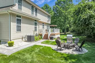 702 Cedar Point Ct, Toms River Township, NJ 08753 - Photo 3