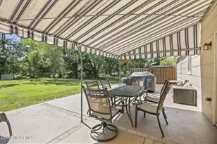 384 Taylors Mills Rd, Manalapan Township, NJ 07726 - Photo 27