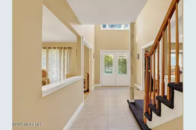 6 Kimberly Court, Manalapan Township, NJ 07726 - Photo 5