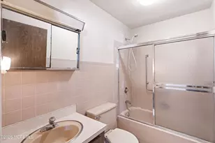 1121D Argyll Cir, Lakewood, NJ 08701 - Photo 15