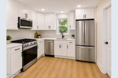 17 Henry Street, Freehold, NJ 07728 - Photo 17