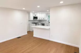 17 Henry St, Freehold, NJ 07728 - Photo 13