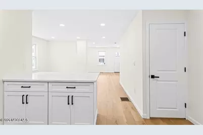 17 Henry Street, Freehold, NJ 07728 - Photo 15