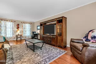 2 Lakeland Dr, Matawan, NJ 07747 - Photo 15