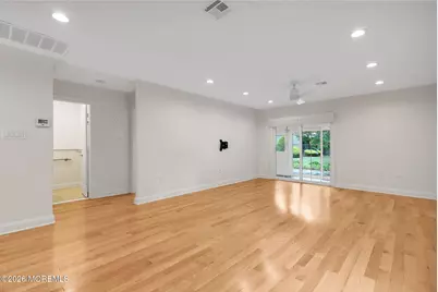 10 Medford Court, Red Bank, NJ 07701 - Photo 5