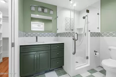 10 Medford Court, Red Bank, NJ 07701 - Photo 15
