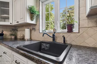 39 Hibiscus Place #A, Jackson, NJ 08527 - Photo 11