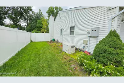 19 Brook Street, Farmingdale, NJ 07727 - Photo 21