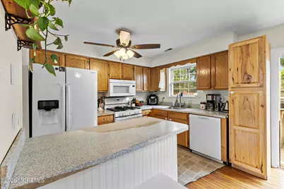 255 Tackle Avenue, Manahawkin, NJ 08050 - Photo 5