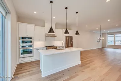 16 Valiant Court, Middletown, NJ 07748 - Photo 15