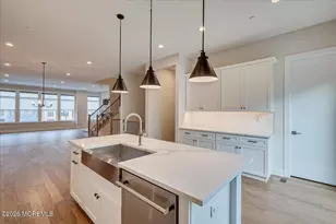 16 Valiant Ct, Middletown, NJ 07748 - Photo 11