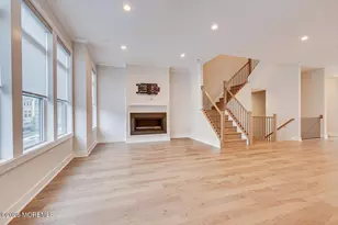 16 Valiant Ct, Middletown, NJ 07748 - Photo 9
