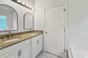 131 Wood Duck Ct, Freehold, NJ 07728 - Photo 11