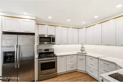 549 Woodbine Lane, Lakewood, NJ 08701 - Photo 5