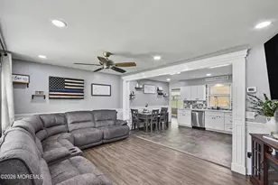 1930 Ravenwood Dr, Toms River Township, NJ 08753 - Photo 5