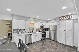 1930 Ravenwood Dr, Toms River Township, NJ 08753 - Photo 7