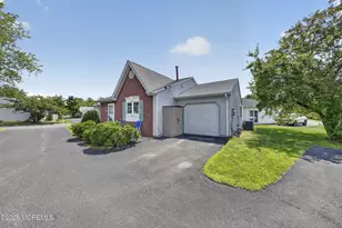 33 Carnaby Close, Freehold, NJ 07728 - Photo 3