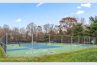 104 Carmel Court, Holmdel, NJ 07733 - Photo 47