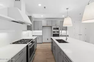 26 Tee Pl, Neptune Township, NJ 07753 - Photo 5