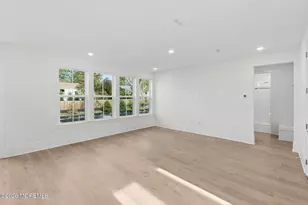 26 Tee Pl, Neptune Township, NJ 07753 - Photo 7