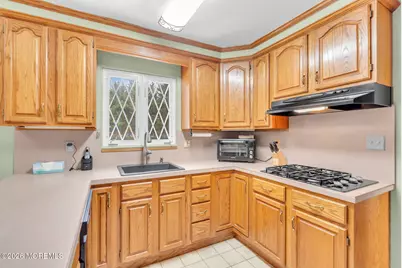 73 Newbury Road, Howell Township, NJ 07731 - Photo 11