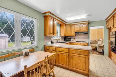 73 Newbury Road, Howell Township, NJ 07731 - Photo 13
