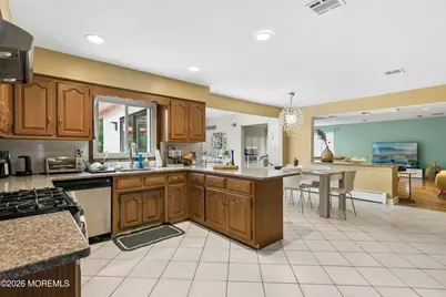 40 Vista Drive, Morganville, NJ 07751 - Photo 11
