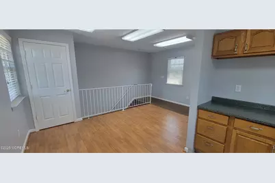 314 Maple Place, Keyport, NJ 07735 - Photo 9
