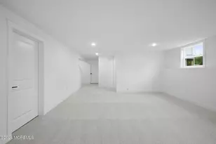 22 Tee Pl, Neptune Township, NJ 07753 - Photo 31