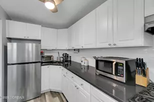 160 Manor Dr, Red Bank, NJ 07701 - Photo 5