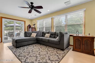 633 Spray Avenue, Beachwood, NJ 08722 - Photo 15