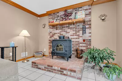 633 Spray Avenue, Beachwood, NJ 08722 - Photo 7