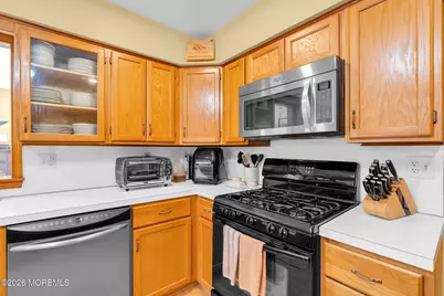 633 Spray Avenue, Beachwood, NJ 08722 - Photo 11