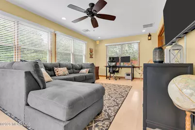 633 Spray Avenue, Beachwood, NJ 08722 - Photo 17